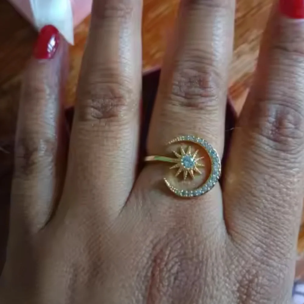 Moonlit Radiance Starburst 18KGold Ring